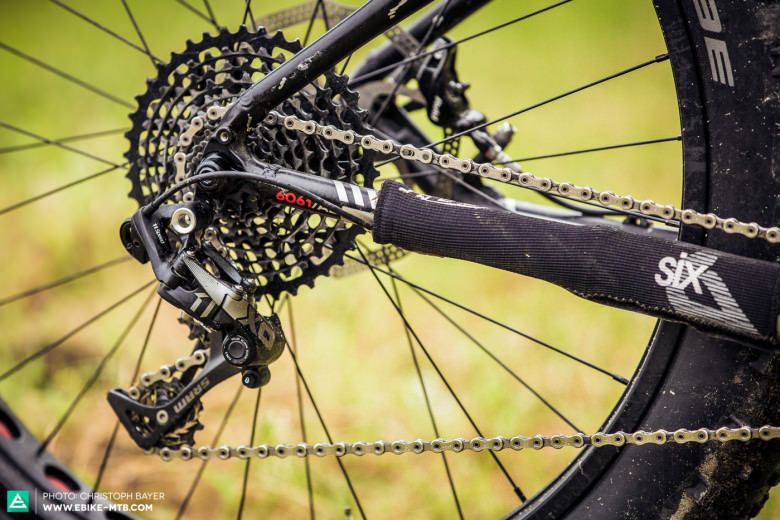 The SRAM 11-time drive offers a huge gear range. Uphill shouldn't be a problem anymore. 