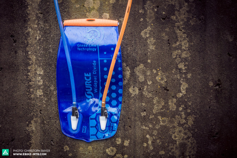 Two drinks, two tubes, one hydration pack: the Source D|vide