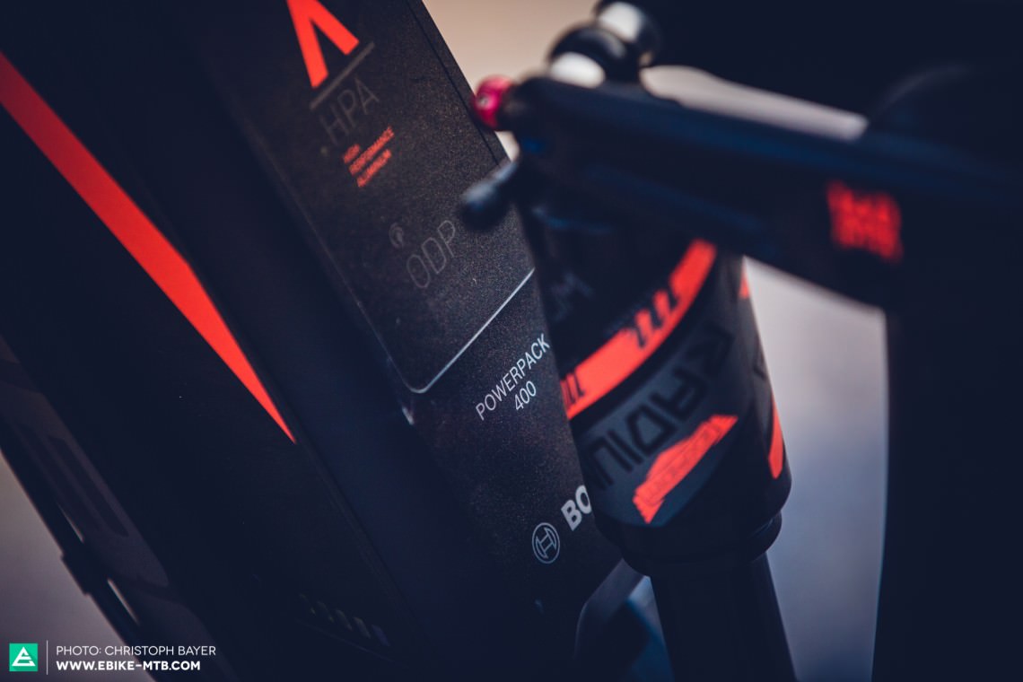 Room for tuning CUBE offer the Stereo Hybrid 140 Pro with both a 400 Wh and a 500 Wh battery. With an upgrade price of just 200 €, it’s a worthwhile investment to ensure that you’ll get farther on your bike. The same upgrade at a later date will set you back significantly more.
