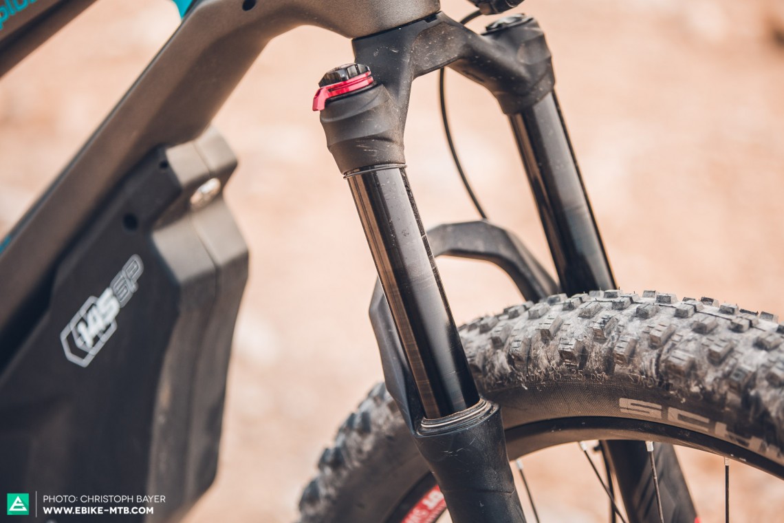 The low price-point Manitou forks are at odd with a price tag over 8,000 €.