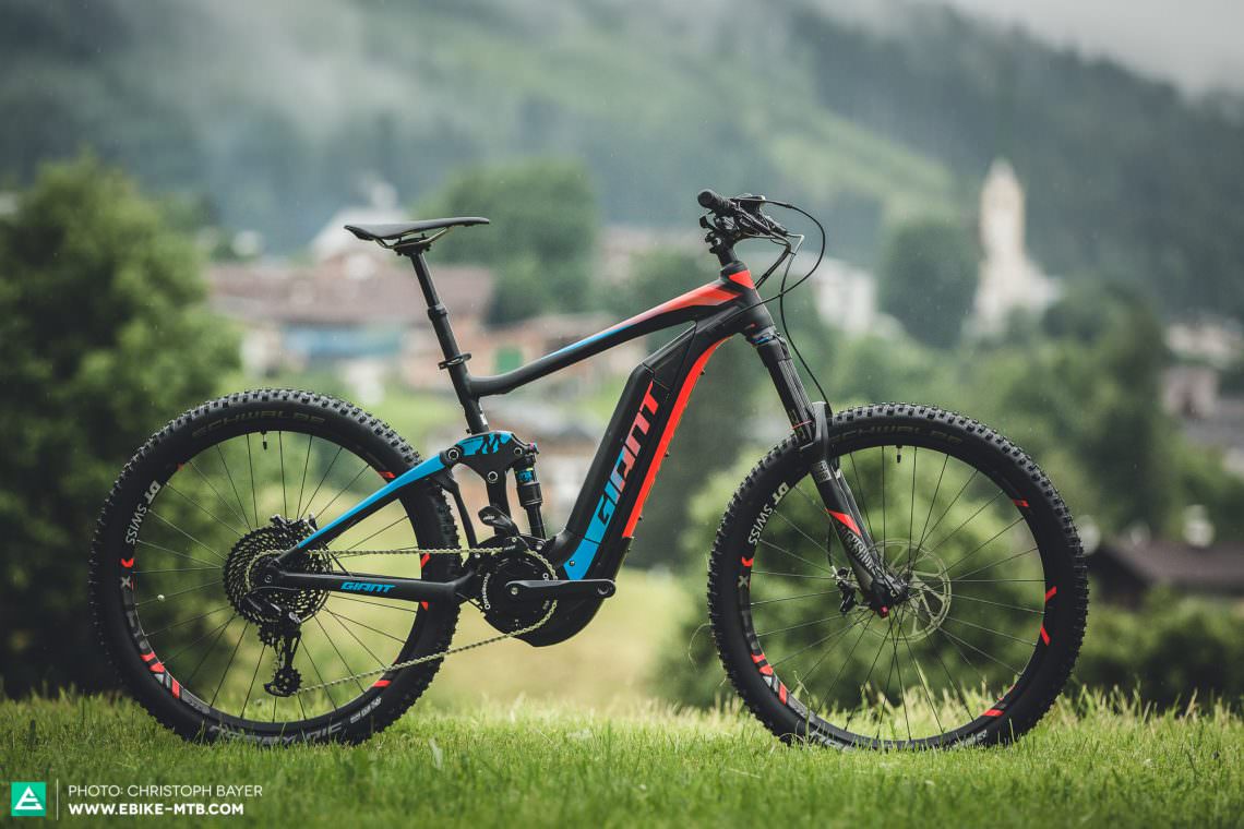 For the 2017 season the Giant Full-E+ has had a complete overhaul and now features the trail-proven Maestro rear suspension design with 140 mm rear travel.