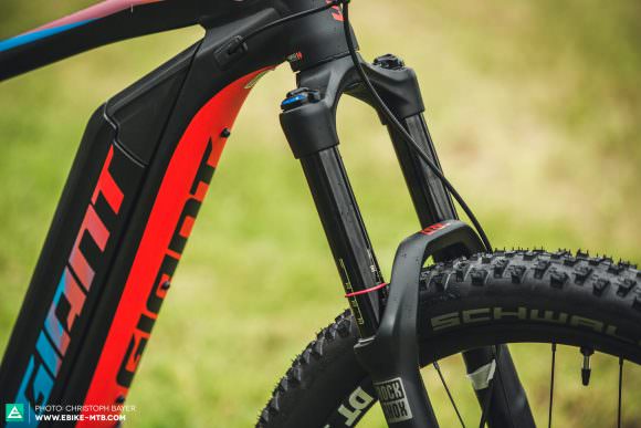 The Giant Full-E+0 SX is the top-of-the-range model, taking a RockShox Lyrik fork with a plush 160 mm of travel.