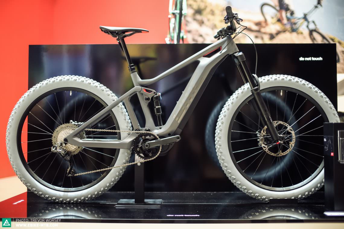 Das Muster aus dem 3D-Drucker zeigt, dass BMCs hoher Qualitätsanspruch auch für die Optik ihres neuen E-Mountainbike-Fullies gilt – wie gefällt euch das angestrebte Design?