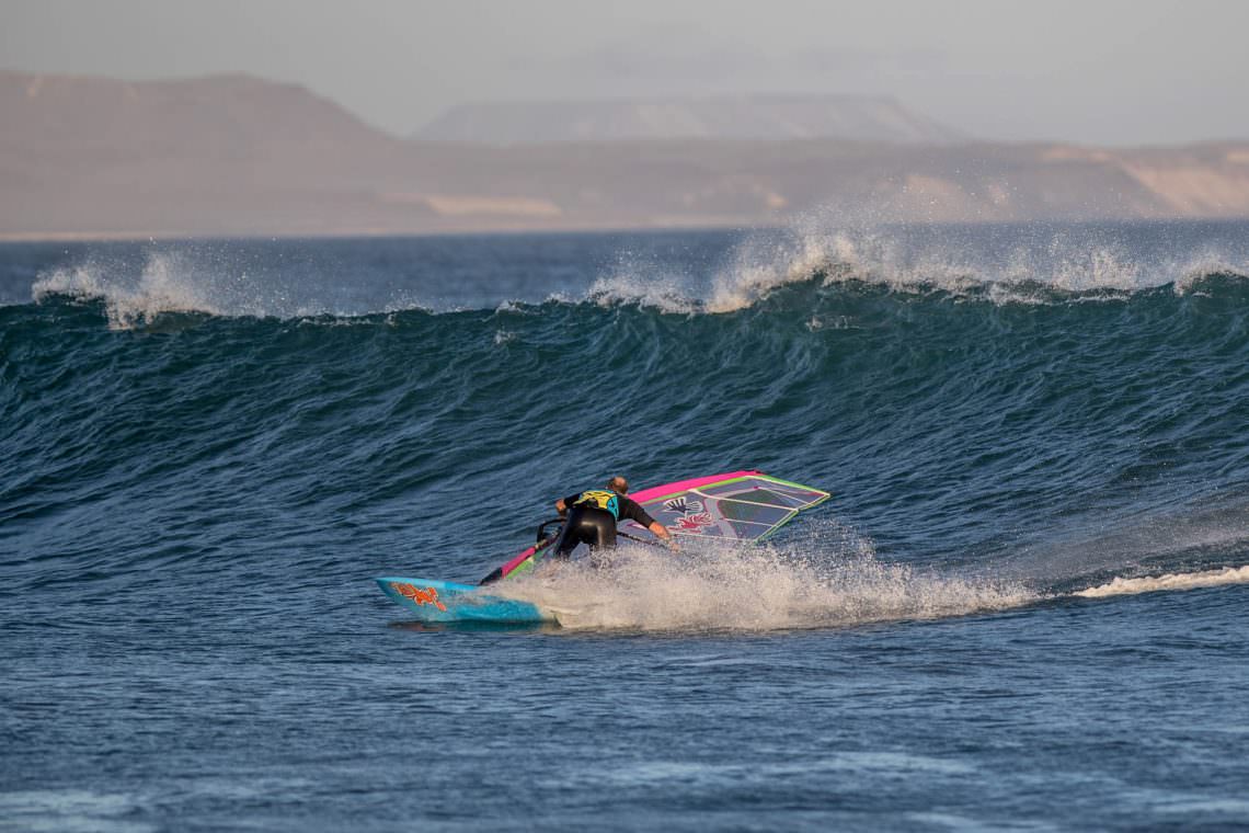 Windsurfing at Punta San Carlos is world famous . 8x world champion Kevin Pritchard shredding it up at the Chili Bowl