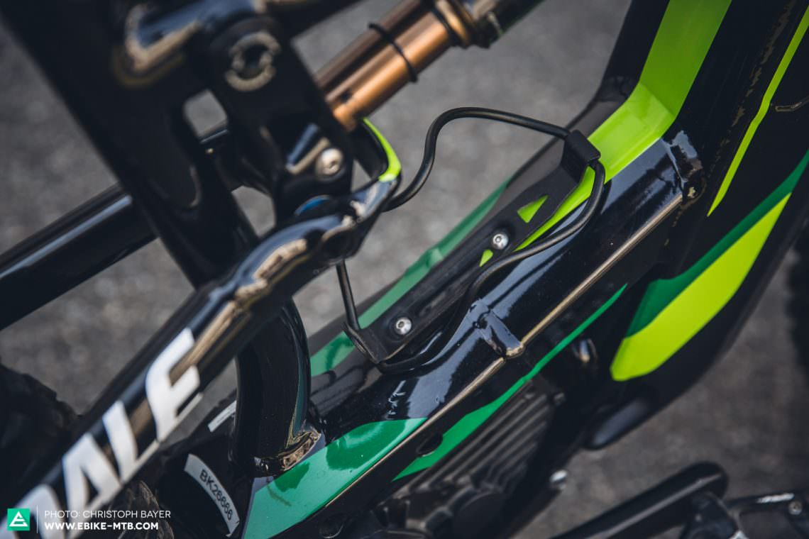 Bei einem Bosch-Bike eine echte Seltenheit: die Flaschenhaltermontage im Rahmendreieck.