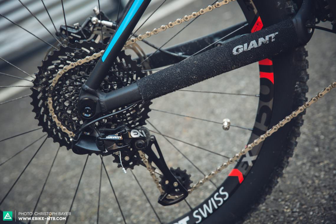 A must on any self-respecting E-MTB: the new SRAM EX1 drivetrain with 8 impeccably set gears.