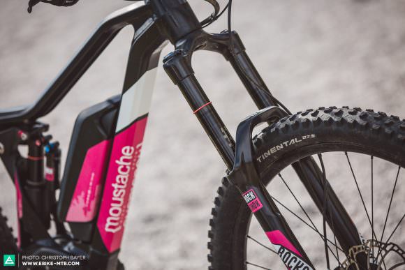 Great handling, responsiveness and a knack for holding the line choice, the RockShox Lyrik serve the bike well.