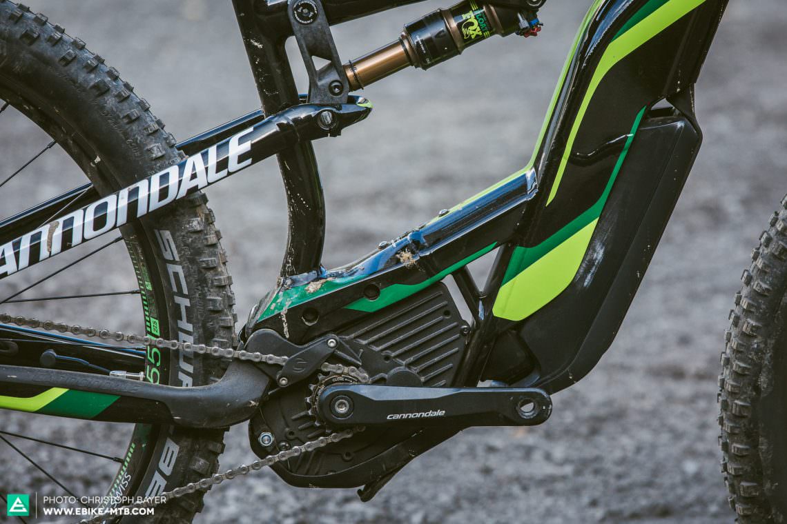 Stylish In order to achieve the lowest possible centre of gravity without impacting stiffness, Cannondale flattened the hydro-formed downtube and reinforced it with a gusset.