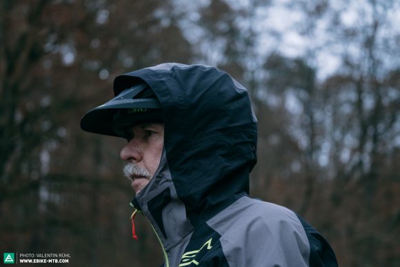 There’s a band of elastic around the edge of the generously sized hood so you can tighten it to suit the conditions and amount of your face exposed to the elements.