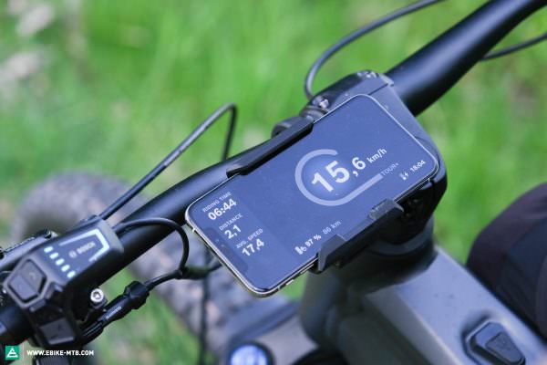 The new Bosch SmartphoneGrip - The smart smartphone mount for Bosch ebikes  on test