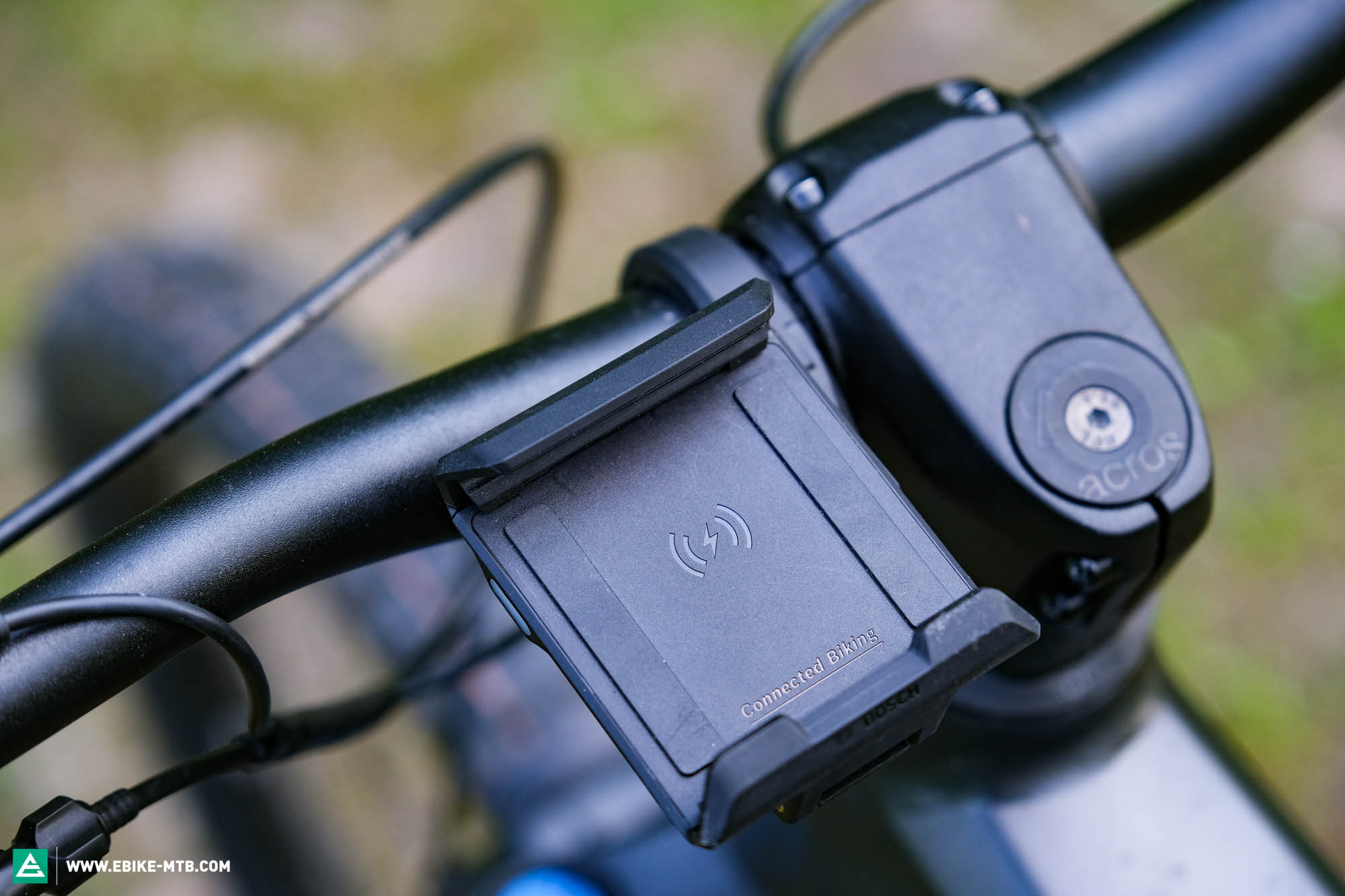 Das neue Bosch SmartphoneGrip - Die clevere Smartphone-Halterung für  Bosch-E-Bikes im Test